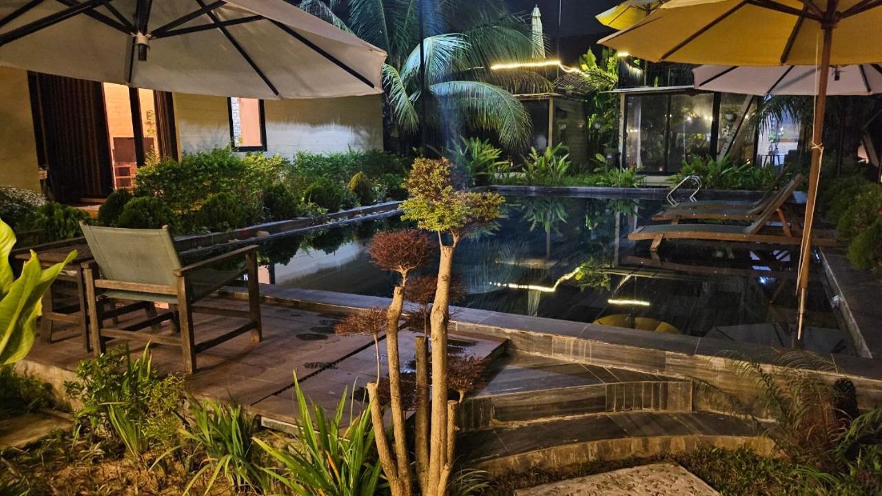 Phoenix Hotel Pool Villa 会安 外观 照片